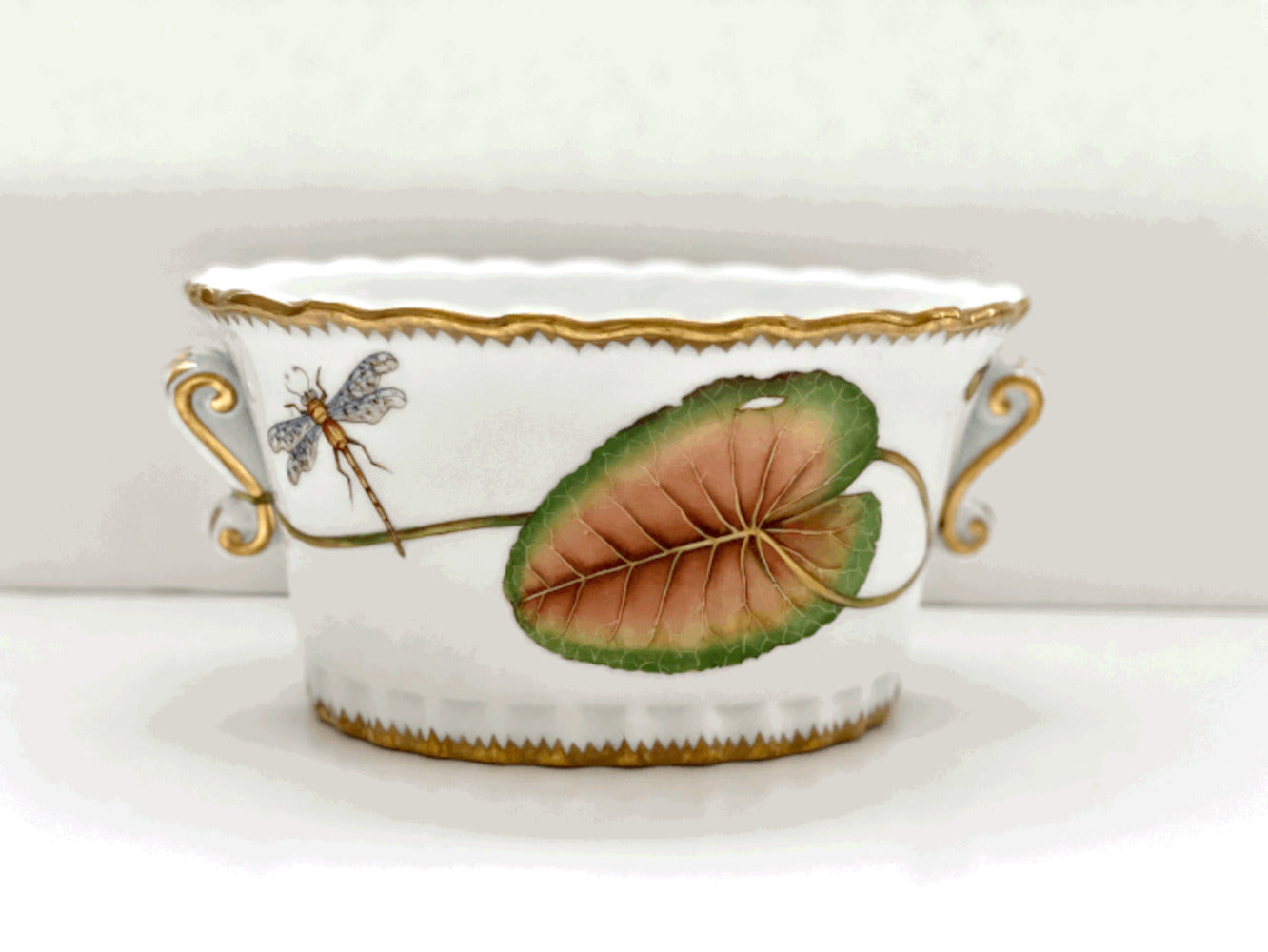 AF4 - Water Lily Oval Cachepot by Anna Weatherley 1
