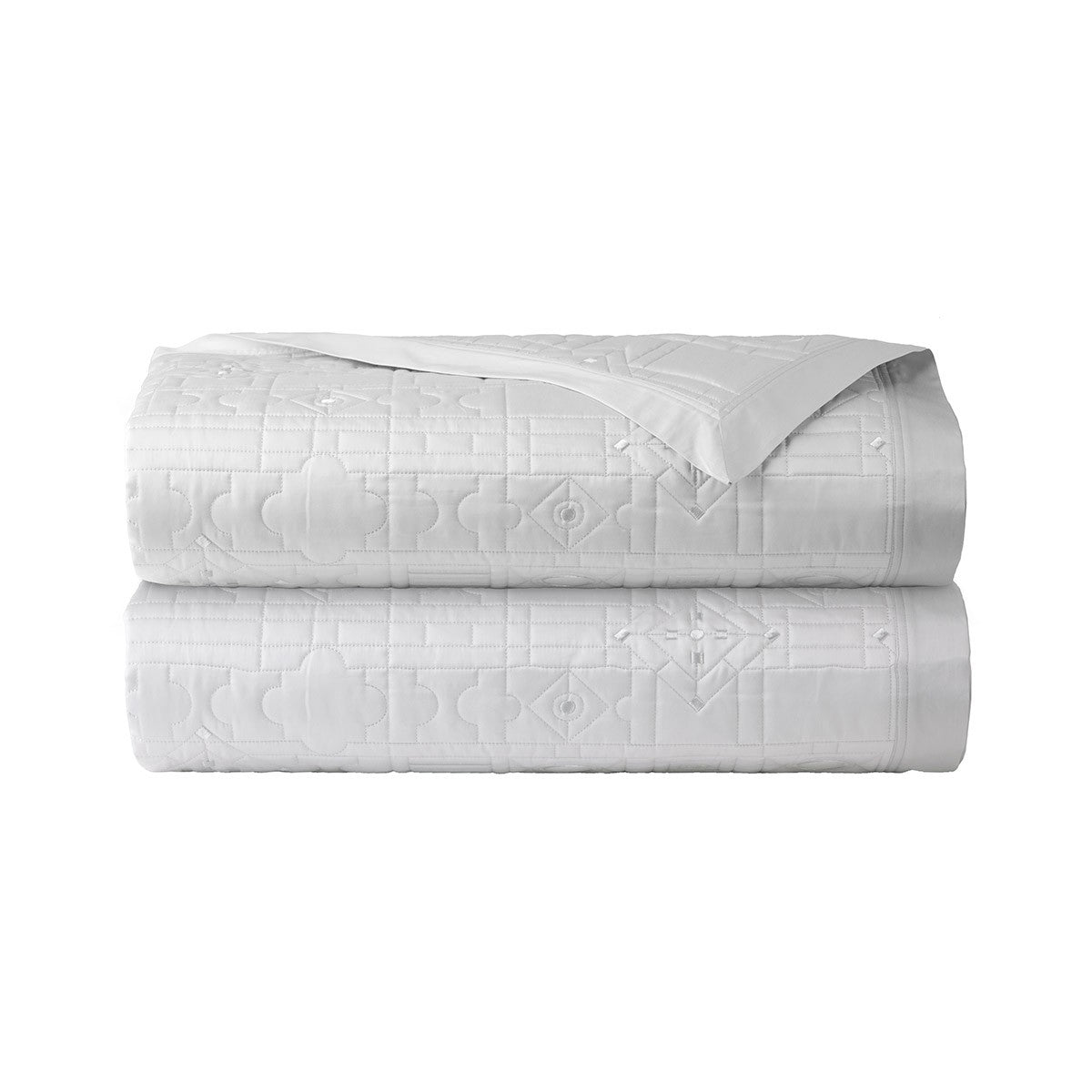 Allure Coverlet by Yves Delorme 3