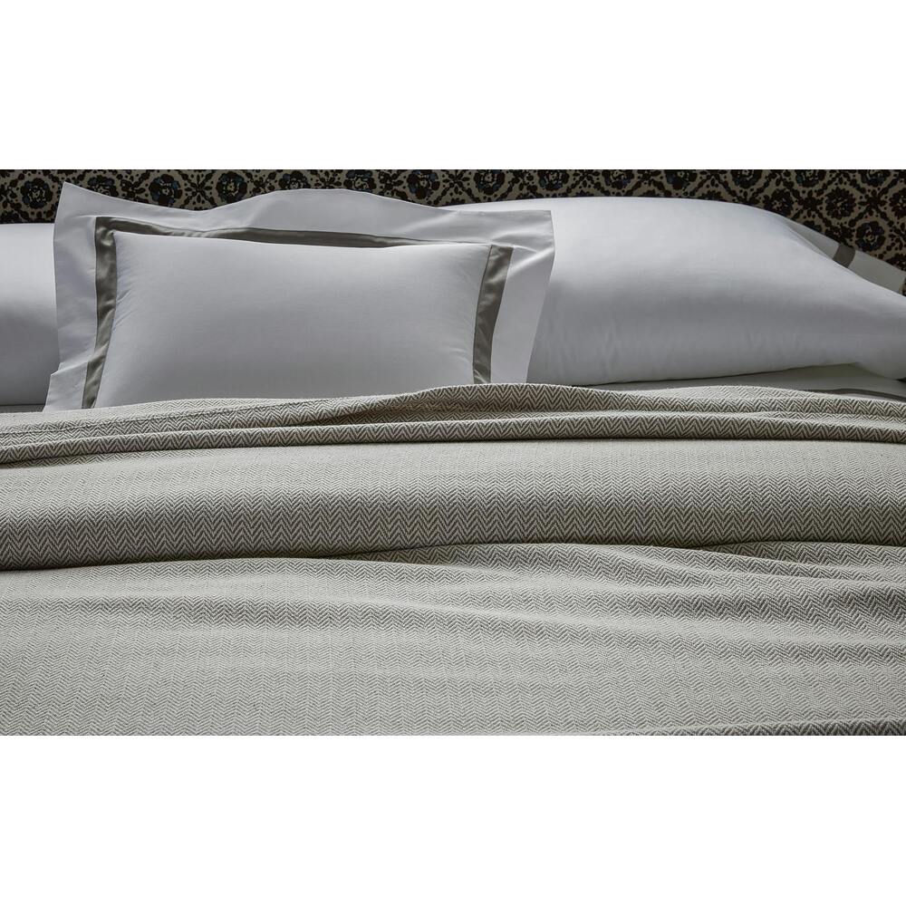 Avalon Blanket Champagne 4