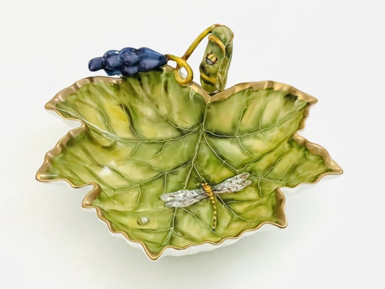 AW32 - Grape Leaf Dish by Anna Weatherley 1