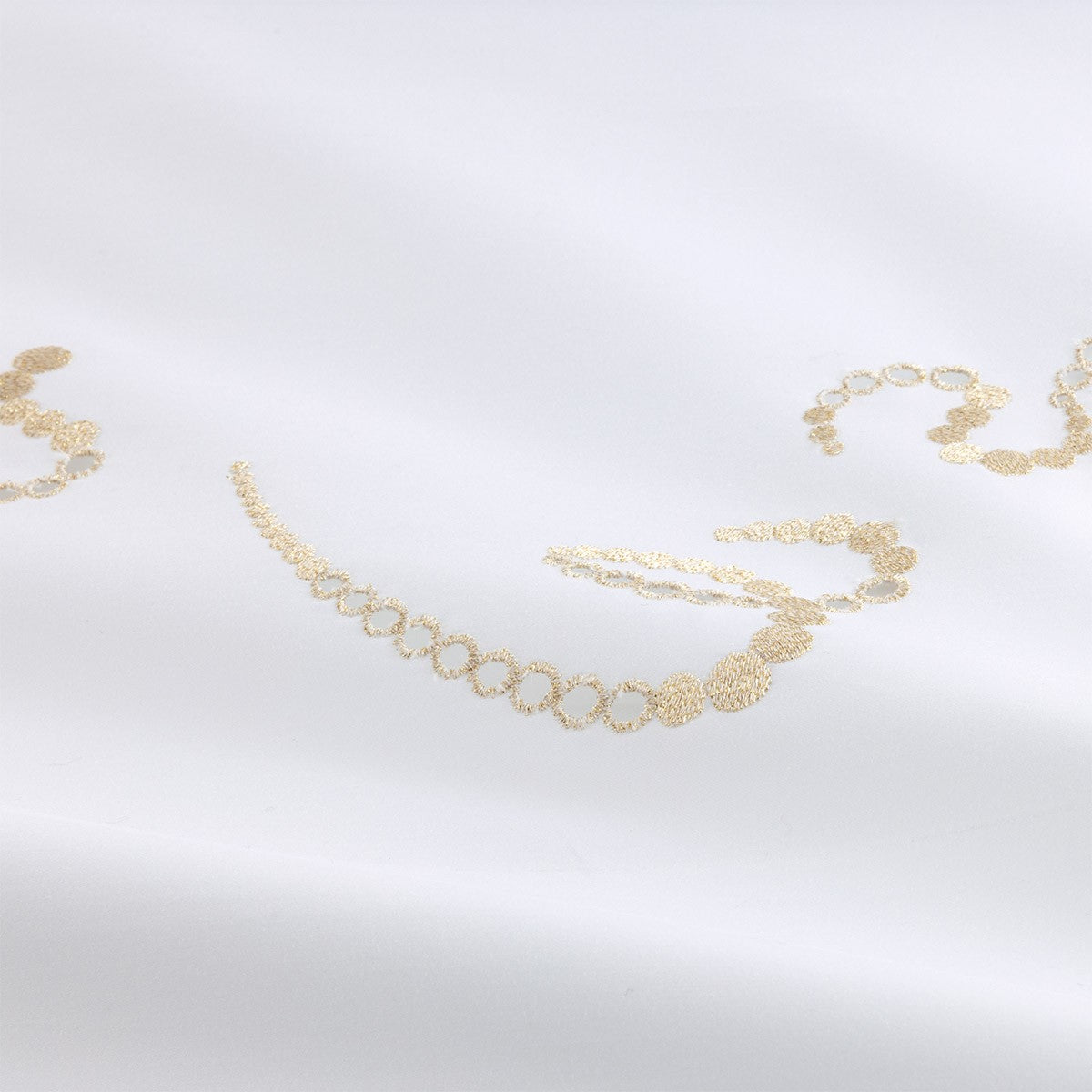Ballet Bed Collections by Yves Delorme 10