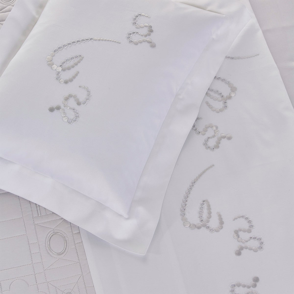 Ballet Bed Collections by Yves Delorme 28