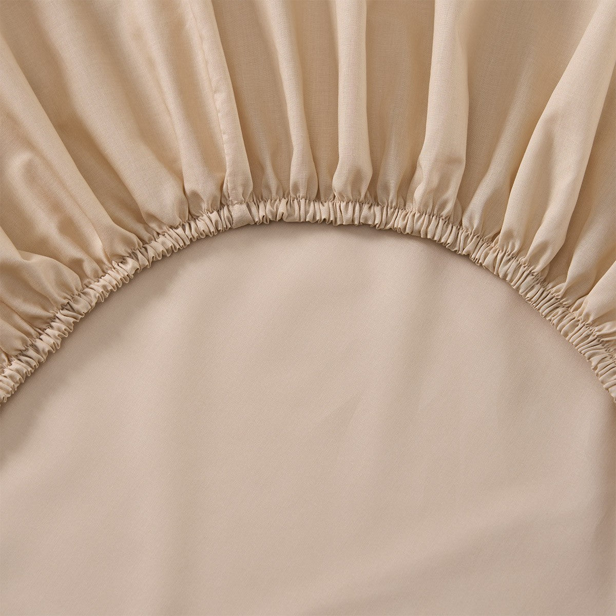 Batiste Bed Collections by Yves Delorme 31