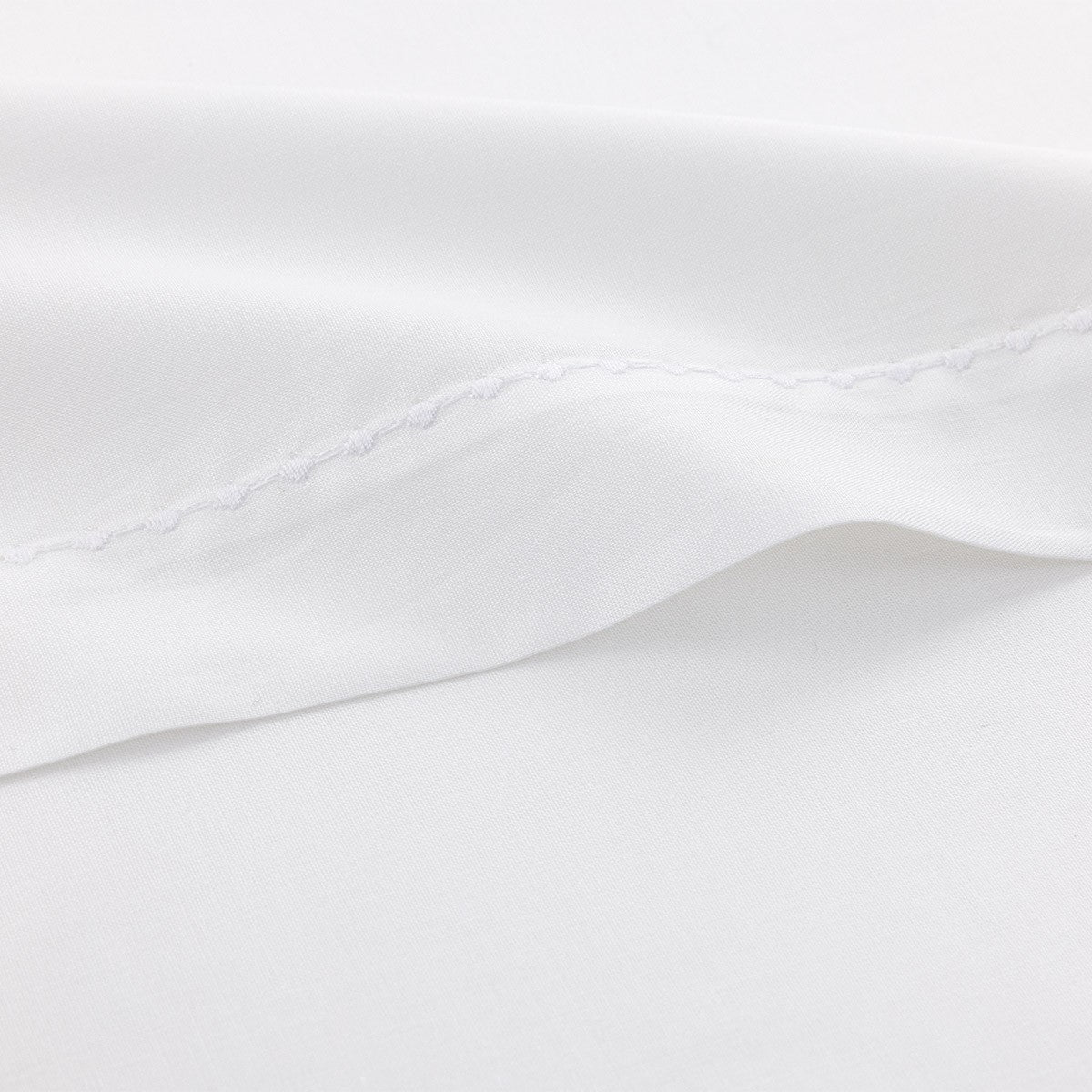 Batiste Bed Collections by Yves Delorme 37