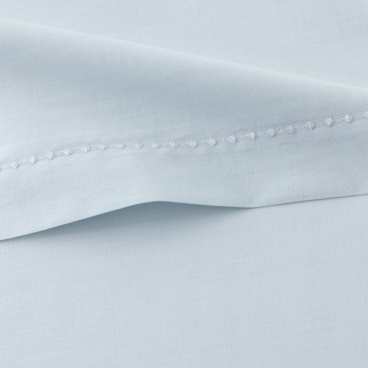 Batiste Bed Collections by Yves Delorme 43