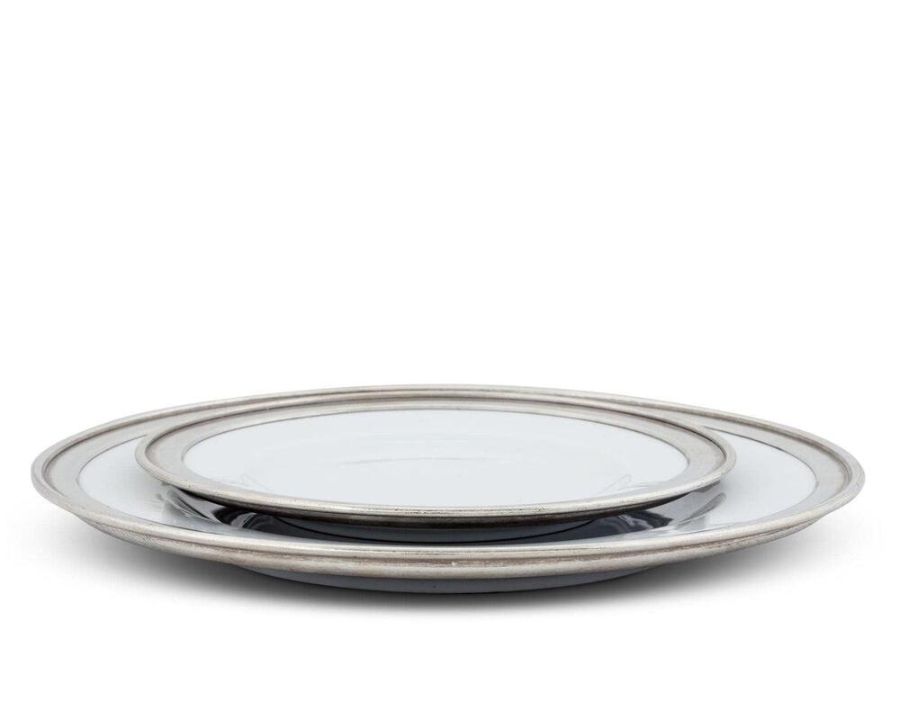 Classic Pewter Rim Dinner Plate by Vagabond House 2