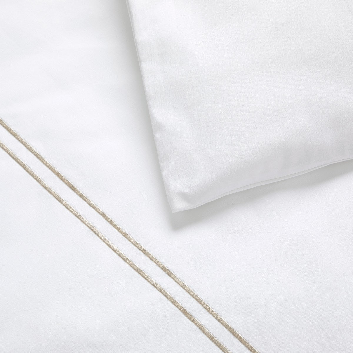 Duo Bed Collections by Yves Delorme 12