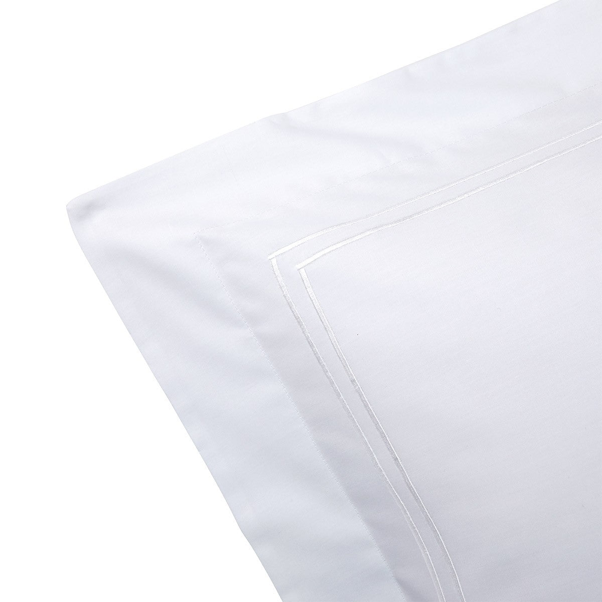 Duo Bed Collections by Yves Delorme 31