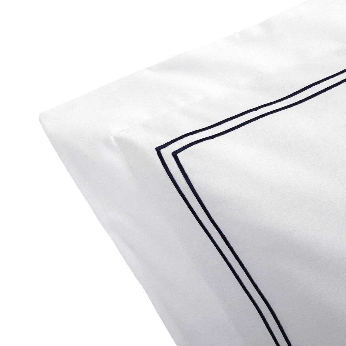 Duo Bed Collections by Yves Delorme 39