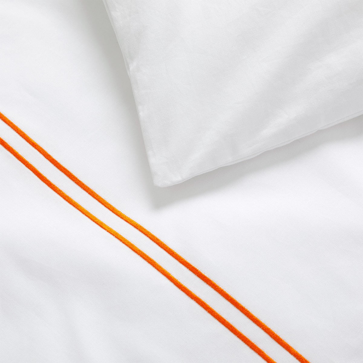 Duo Bed Collections by Yves Delorme 9