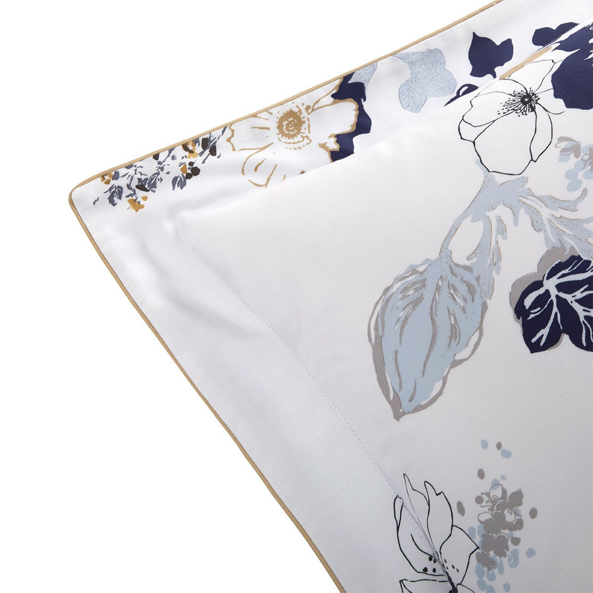 Eclipses Bed Collections by Yves Delorme 17