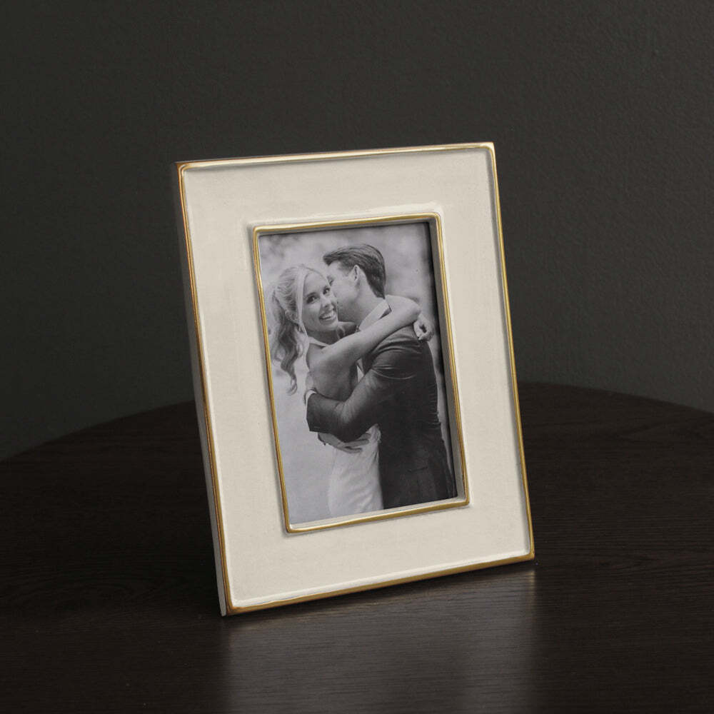 Encanto Jason 5" x 7" Frame - Cream by Beatriz Ball