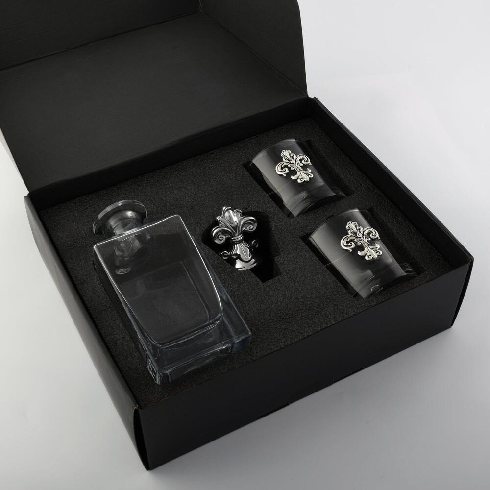Fleur-De-Lis Decanter Set with Glass by Arthur Court Designs 3