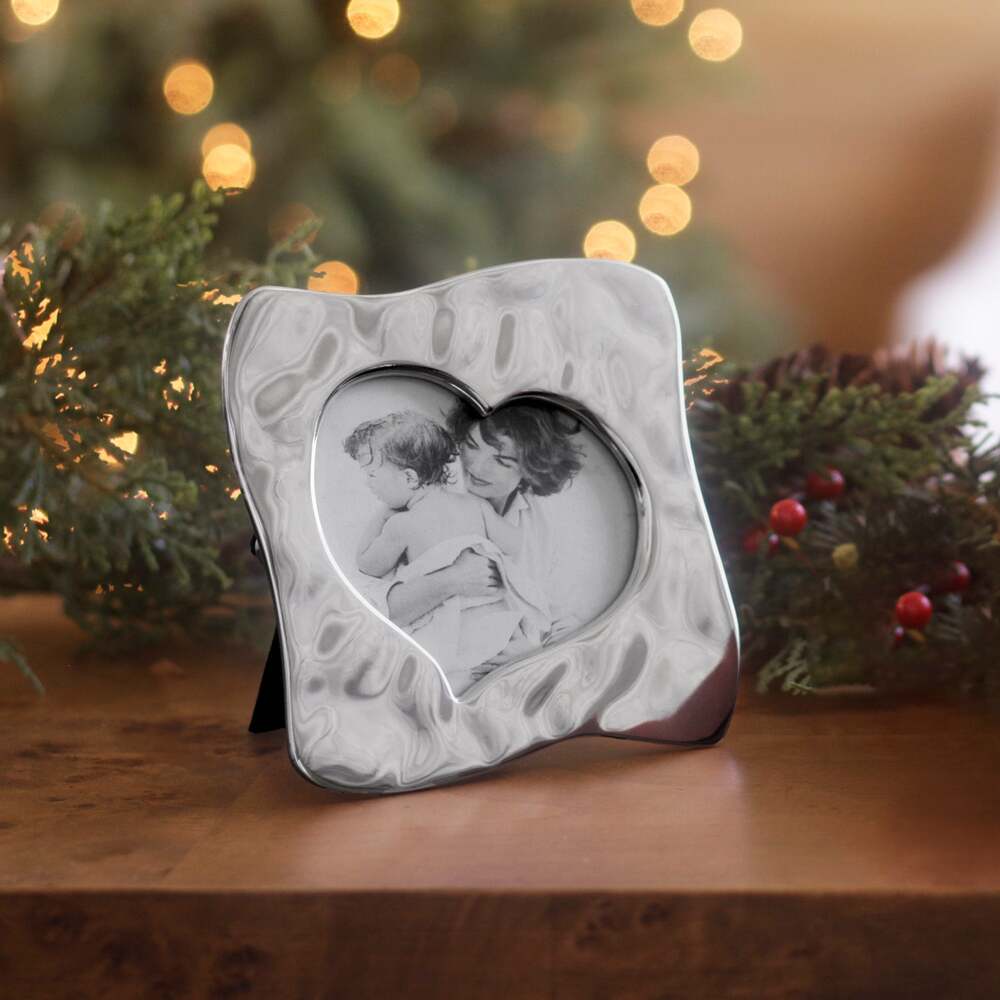 Giftables Curved Heart 5" x 5" Frame by Beatriz Ball 2