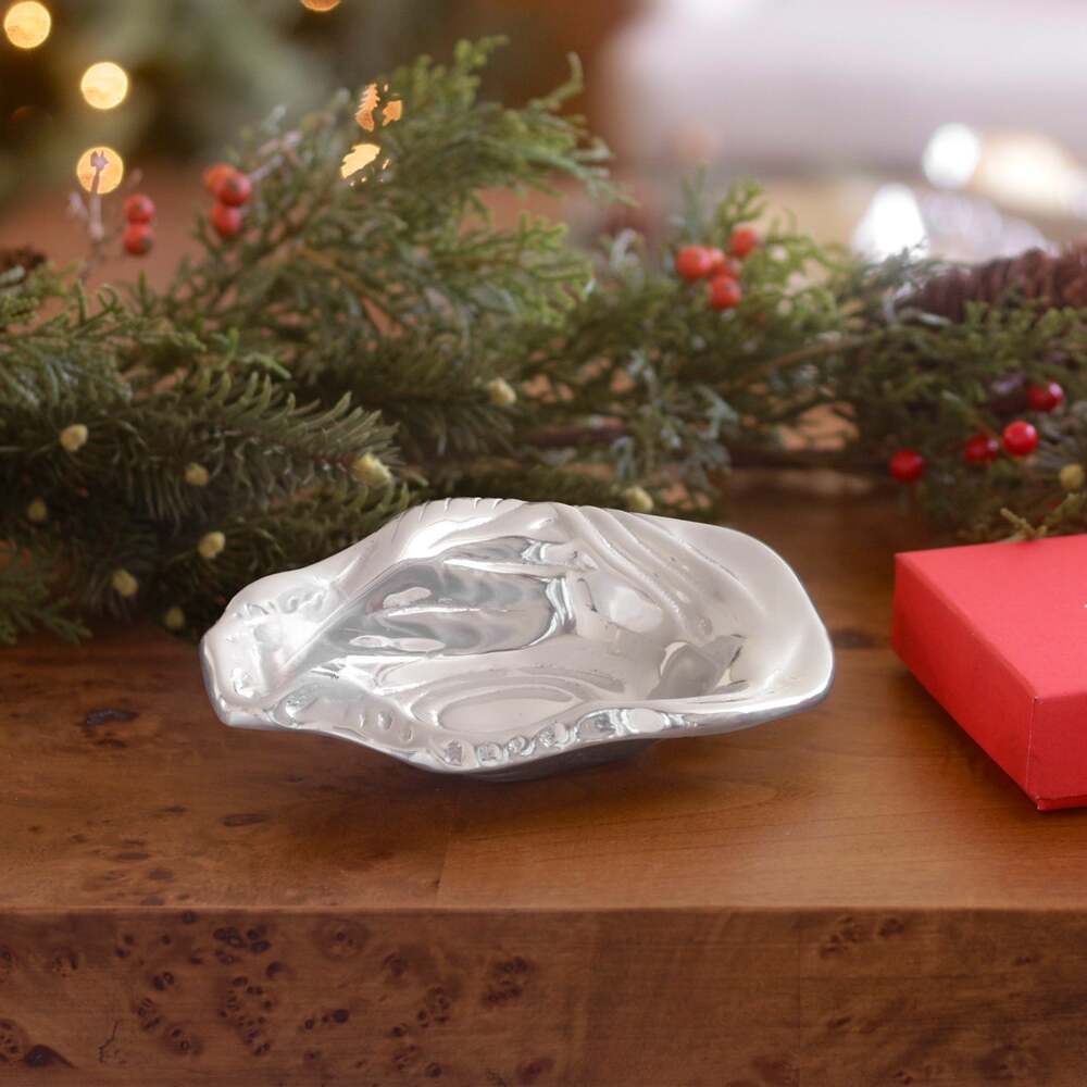 Giftables Ocean Oyster Bowl by Beatriz Ball 1