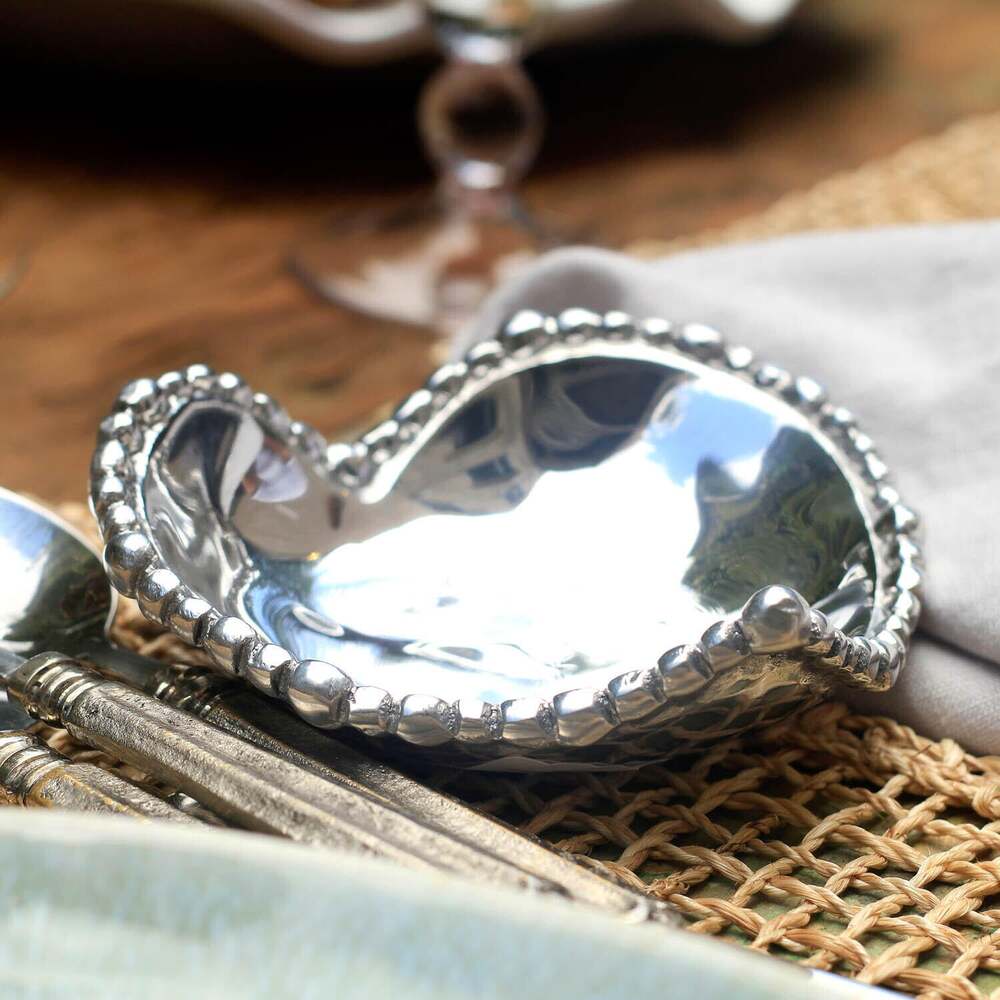 Giftables Organic Pearl Heart Bowl by Beatriz Ball 2