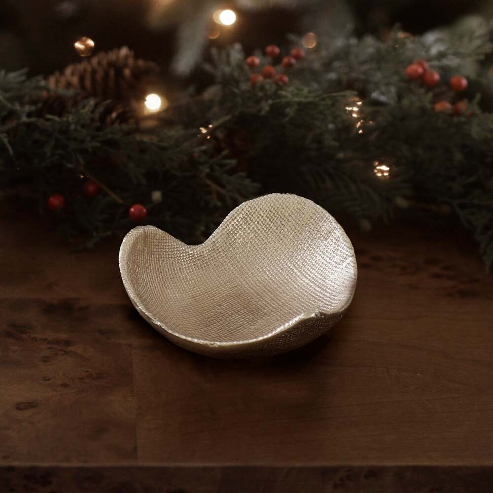Giftables Sierra Modern Banda Heart Bowl - Gold by Beatriz Ball 3