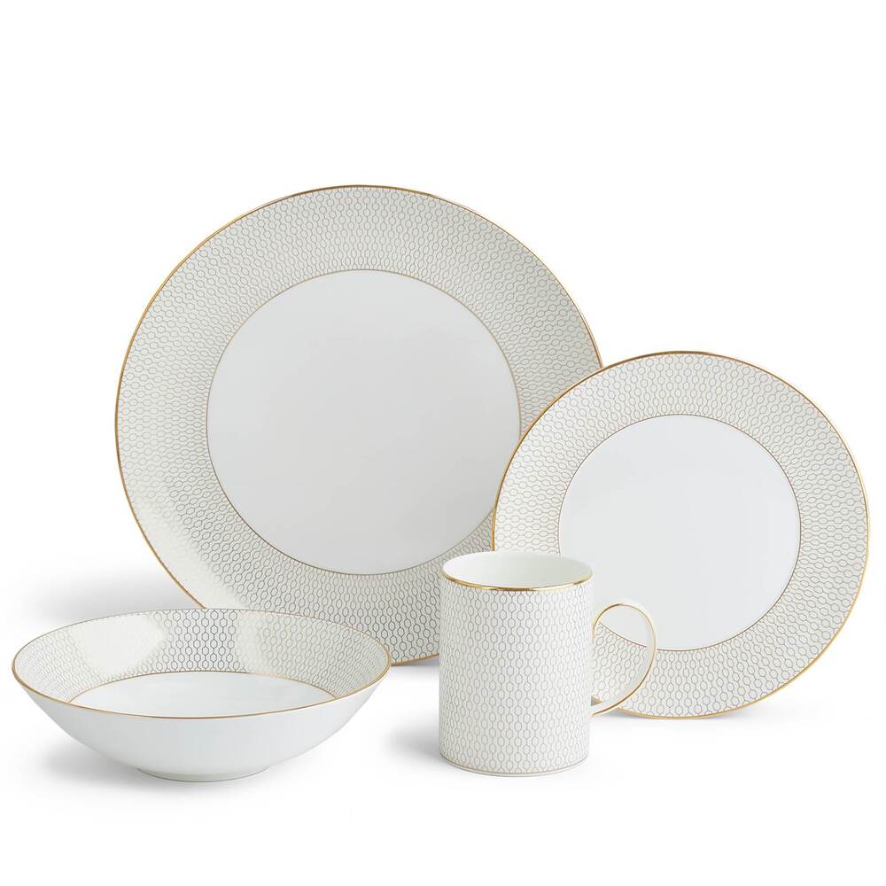 Shops 4 Wedgwood dinner plate