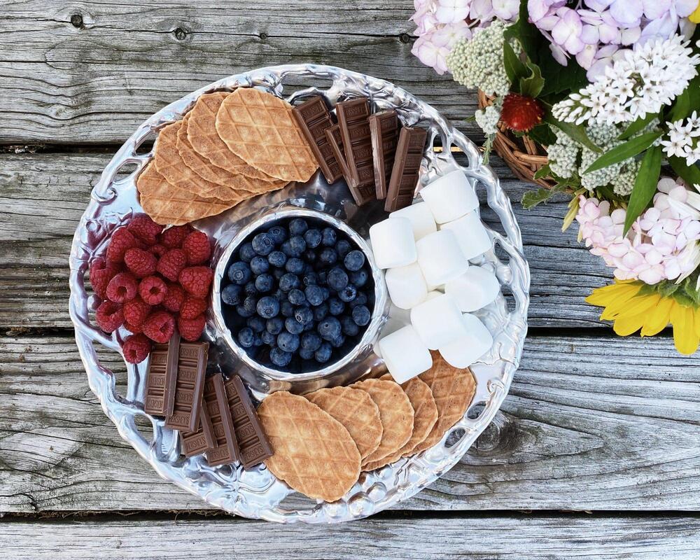 Grape Chip and Dip Tray by Arthur Court Designs 4