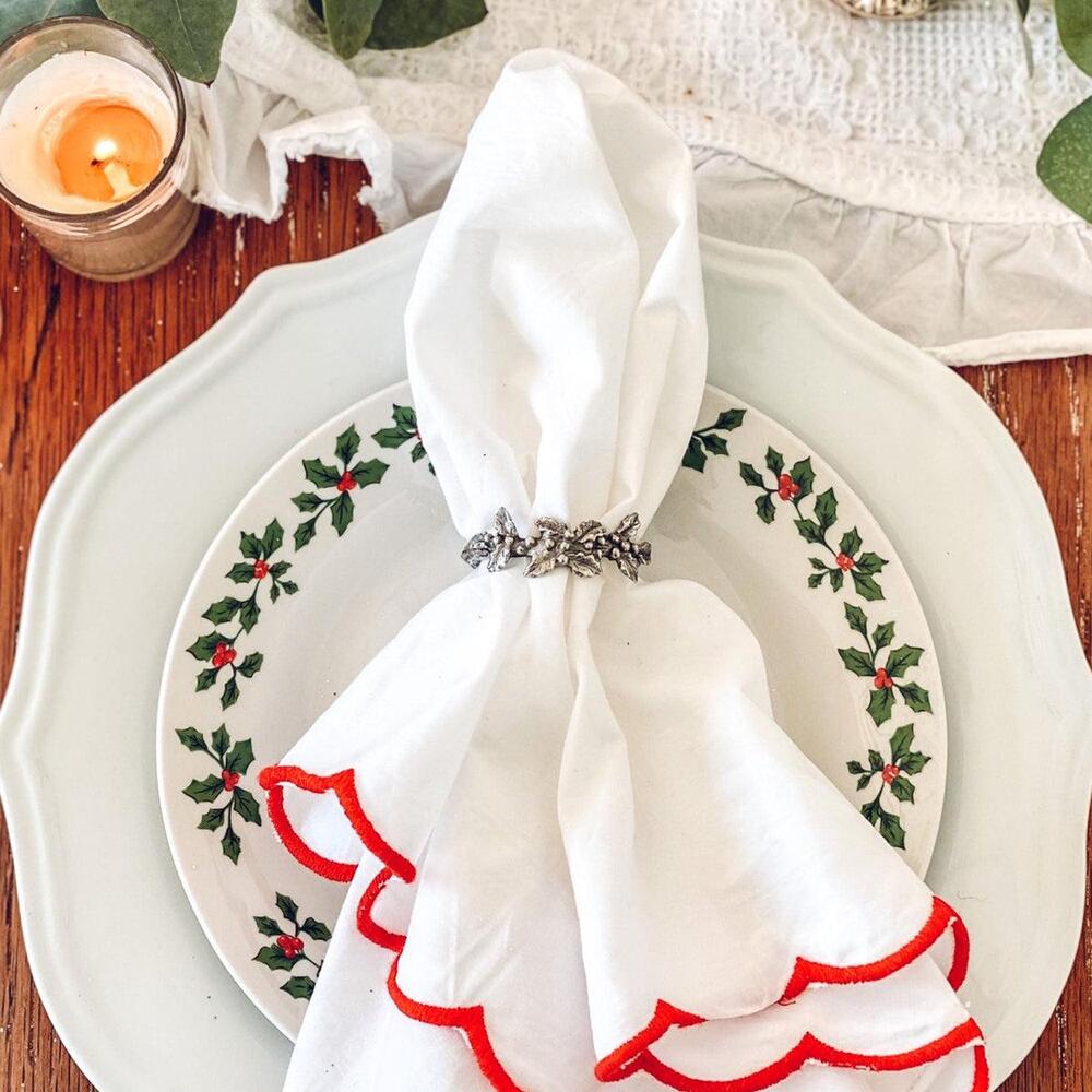 Holly Napkin Ring by Vagabond House 5