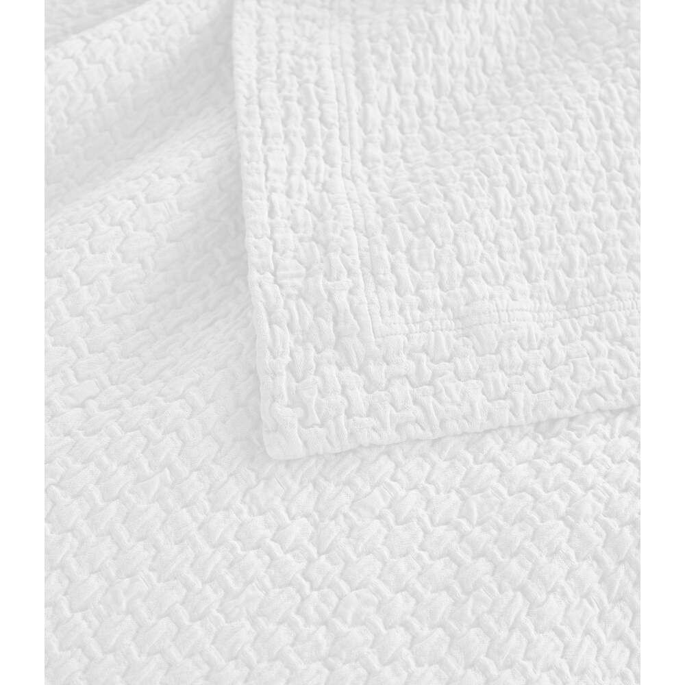 Juliet Matelasse Coverlet by Peacock Alley 1
