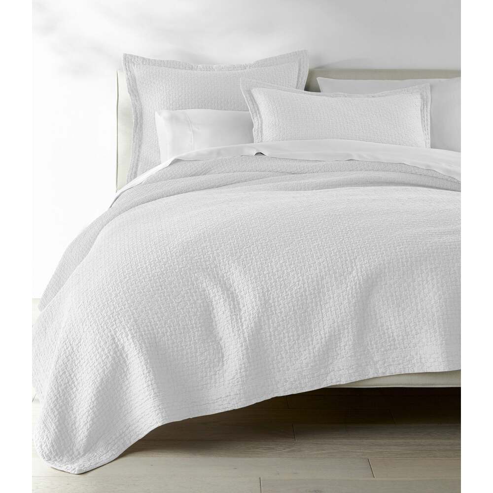 Juliet Matelasse Coverlet by Peacock Alley 7