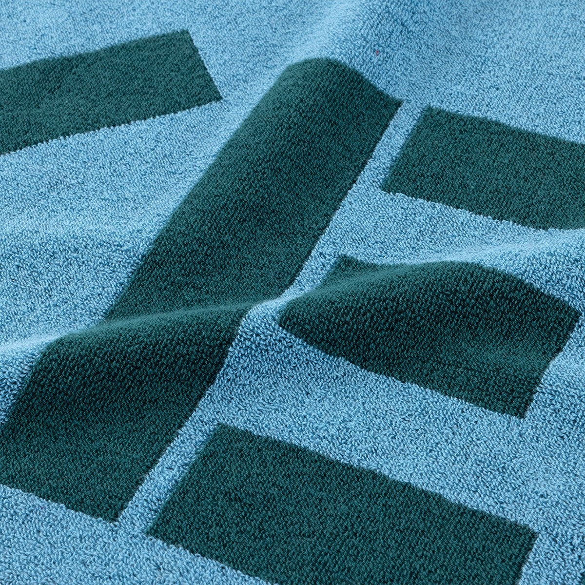 K Label Jacquard Beach Towel with belt by Yves Delorme 2