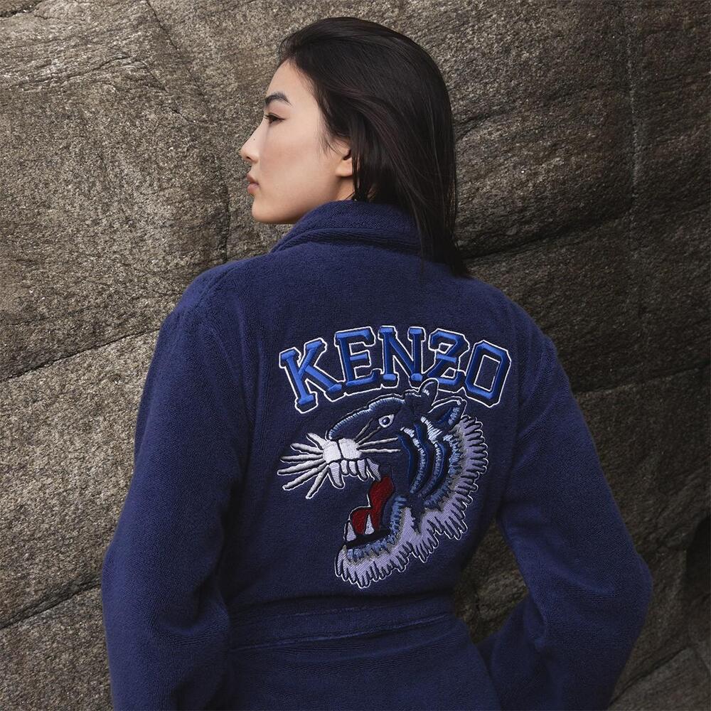 K Vtiger Bath Robe by Yves Delorme 5