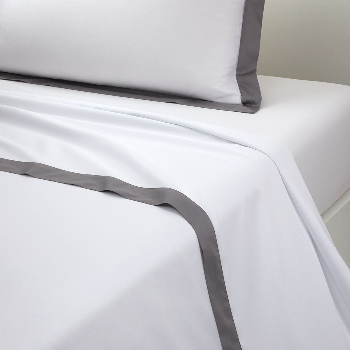 Linea Bed Collections by Yves Delorme