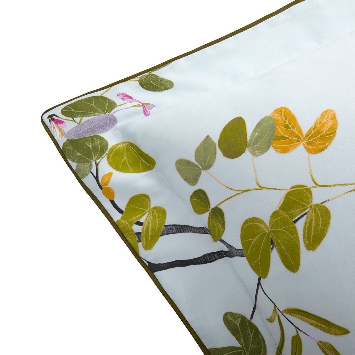 Luciole Bed Collections by Yves Delorme 17