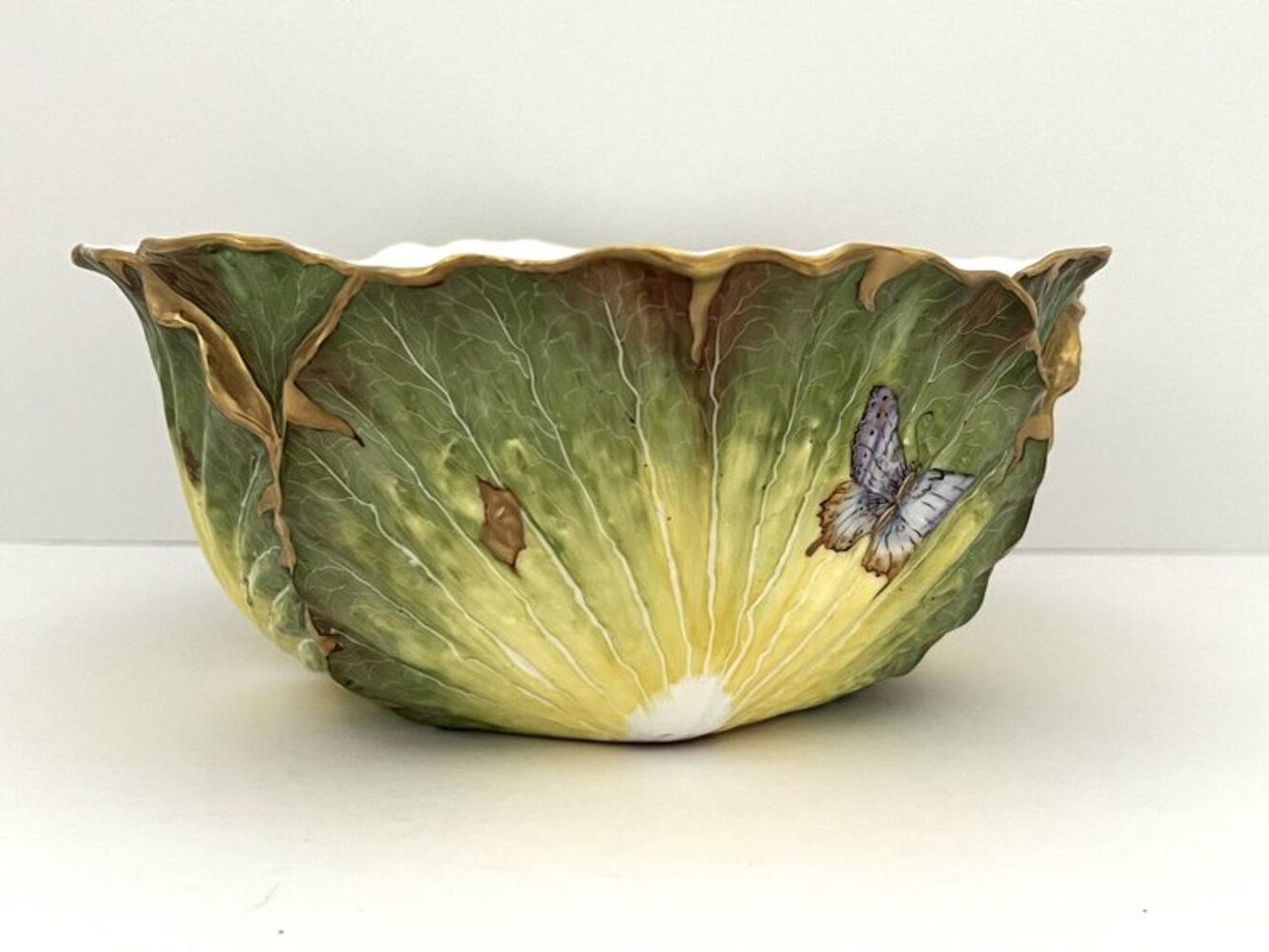 M107 - Serving Bowl by Anna Weatherley 3