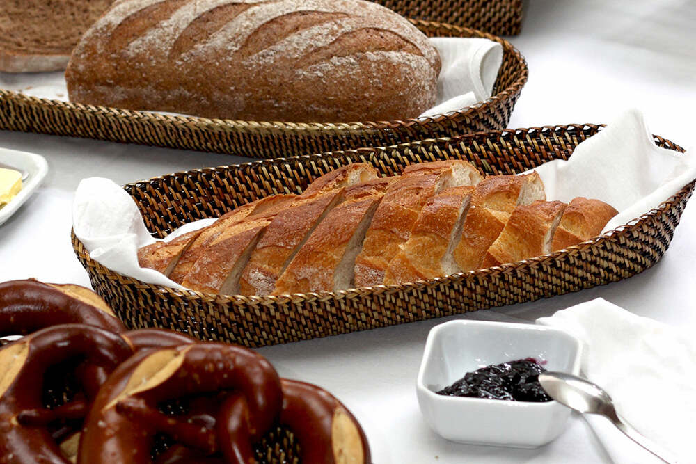 Medium Oval Bread Basket with Caterpillar by Calaisio 1