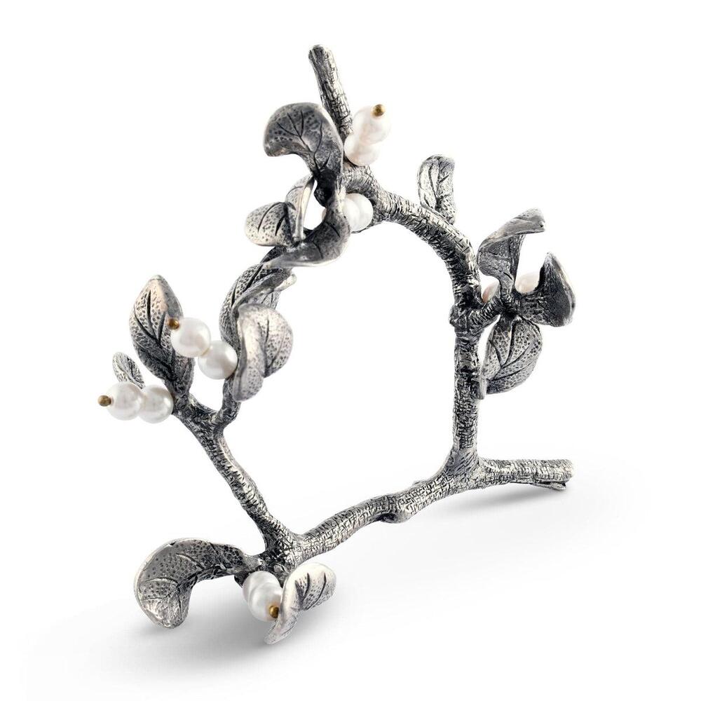 Mistletoe Napkin Ring by Vagabond House