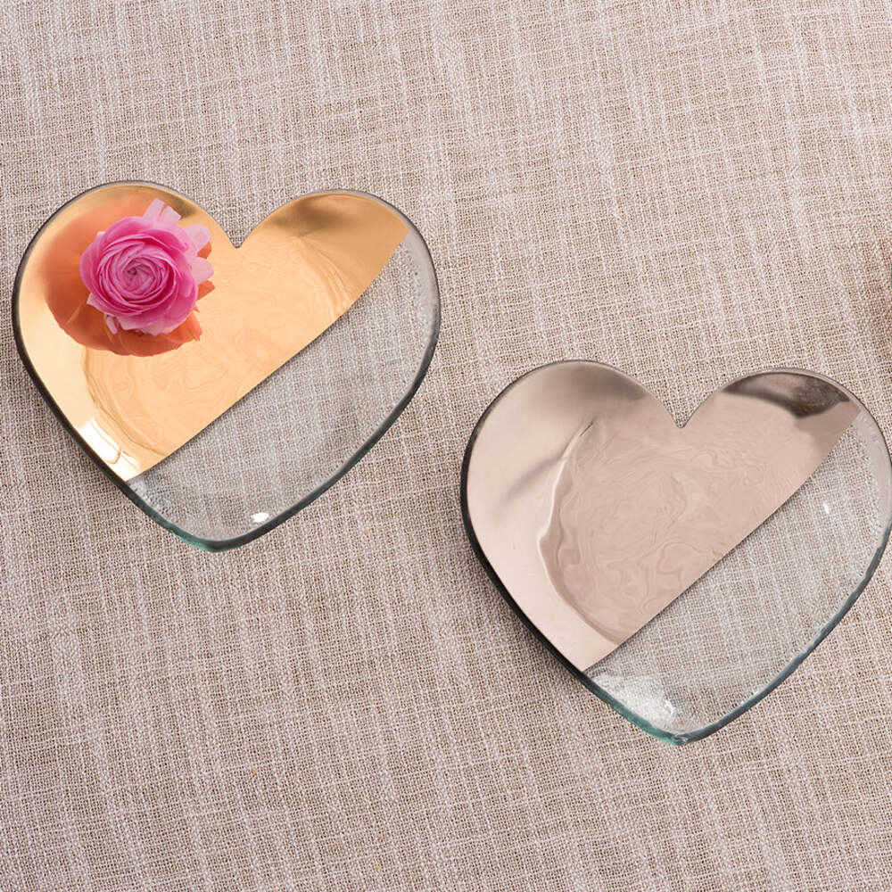 Mod 7" Heart Plate by Annieglass Additional Image -5