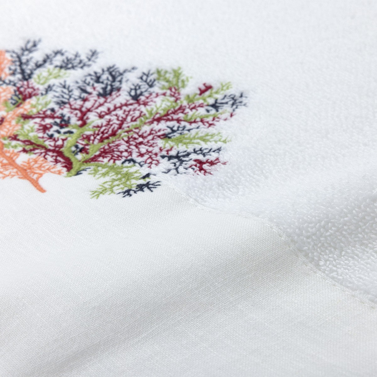 Naiades Bath Towels by Yves Delorme 7