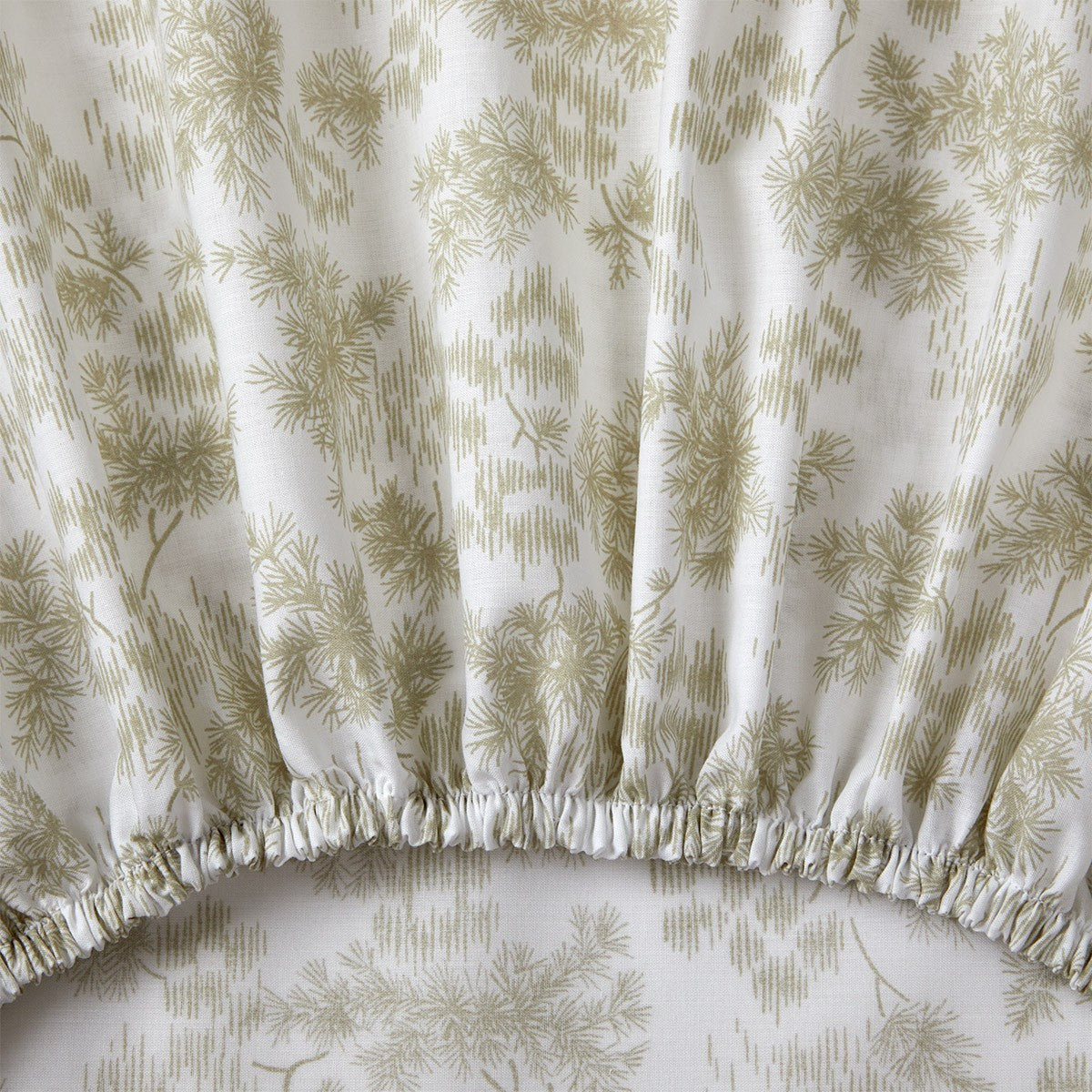 Naiades Bed Collections by Yves Delorme 5