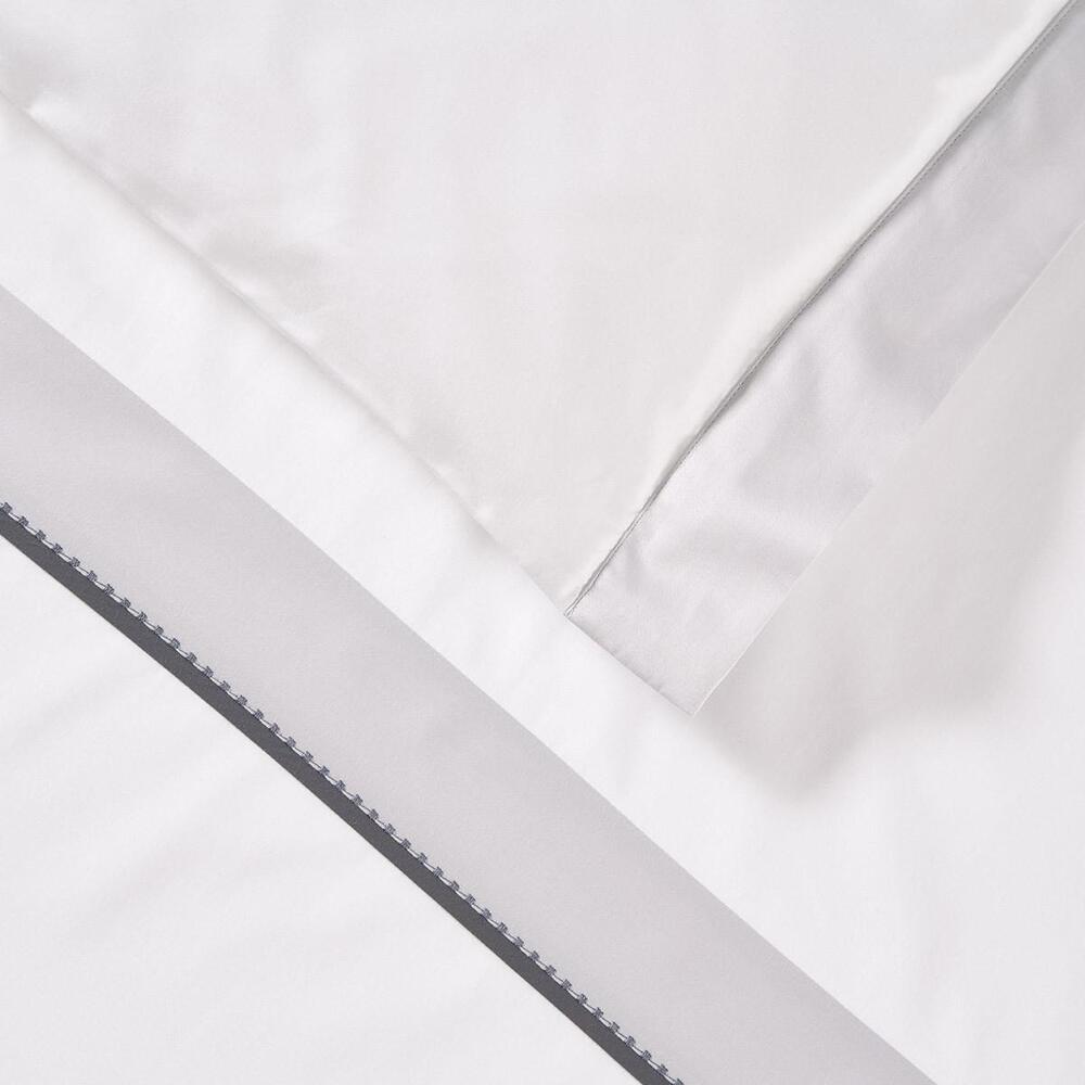 Opera Bed Collection by Yves Delorme 7