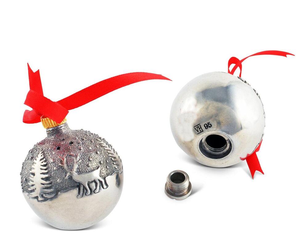 Ornament Salt and Pepper by Vagabond House 3