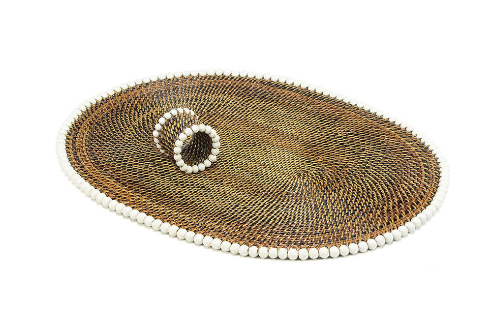 Oval Placemat and Napkin Ring with White Wood Beads - Set of 4 by Calaisio