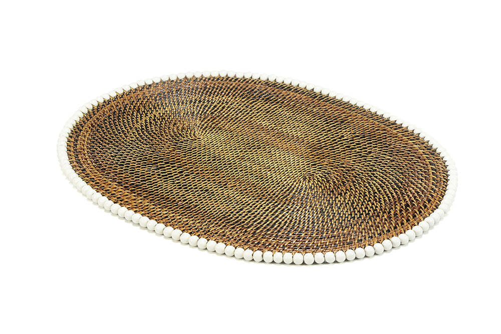 Oval Placemat with White Wood Beads - Set of 4 by Calaisio
