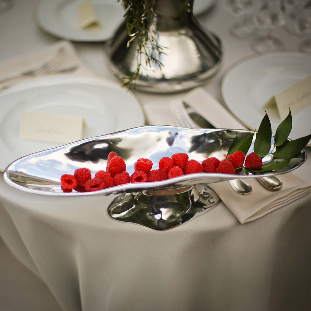 Pedestal Soho Small Oval Cracker Tray by Beatriz Ball 3