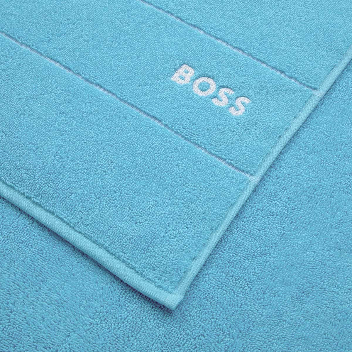 Plain Bath Towels by Yves Delorme 11