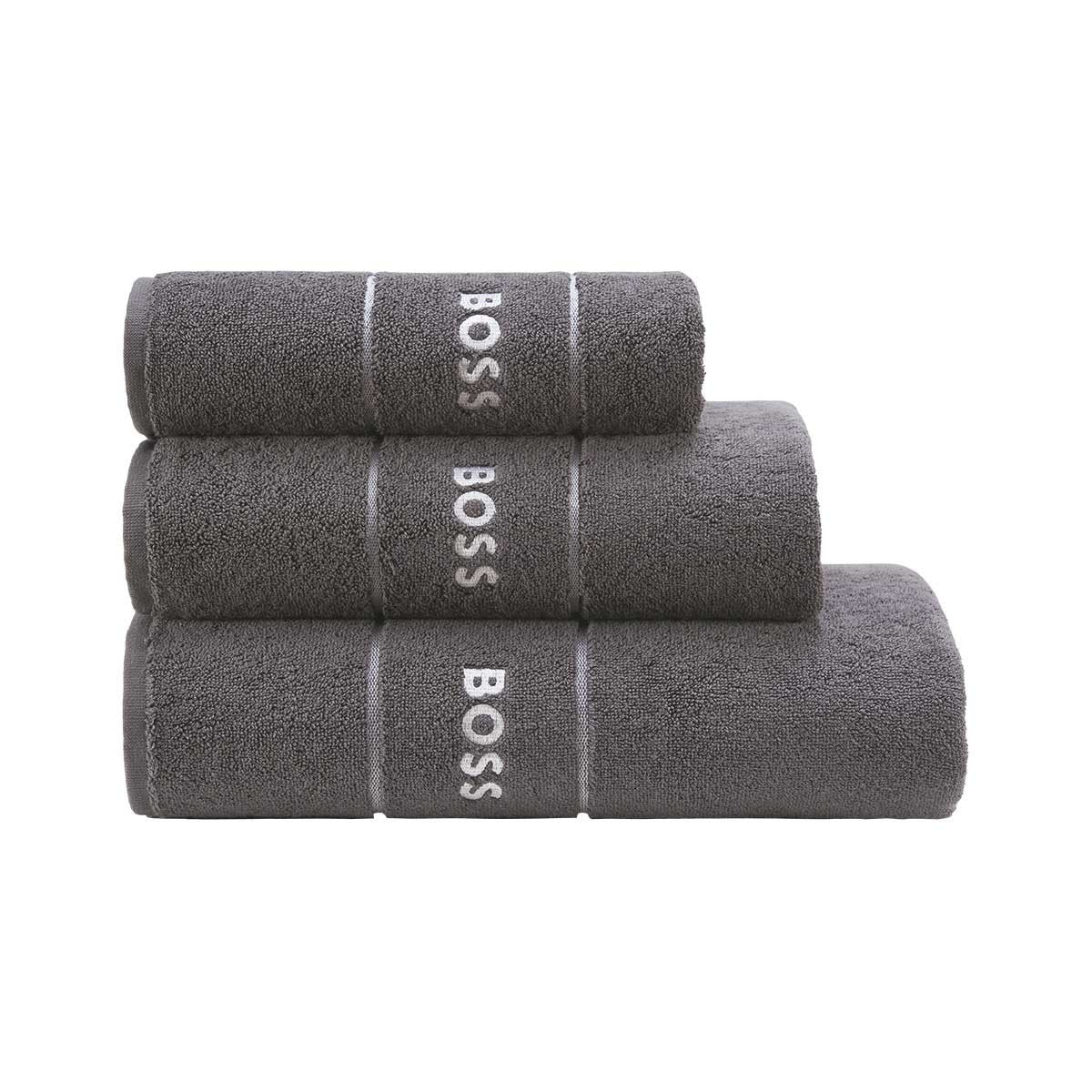 Plain Bath Towels by Yves Delorme 2