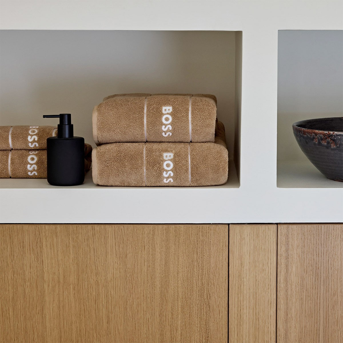 Plain Bath Towels by Yves Delorme 8