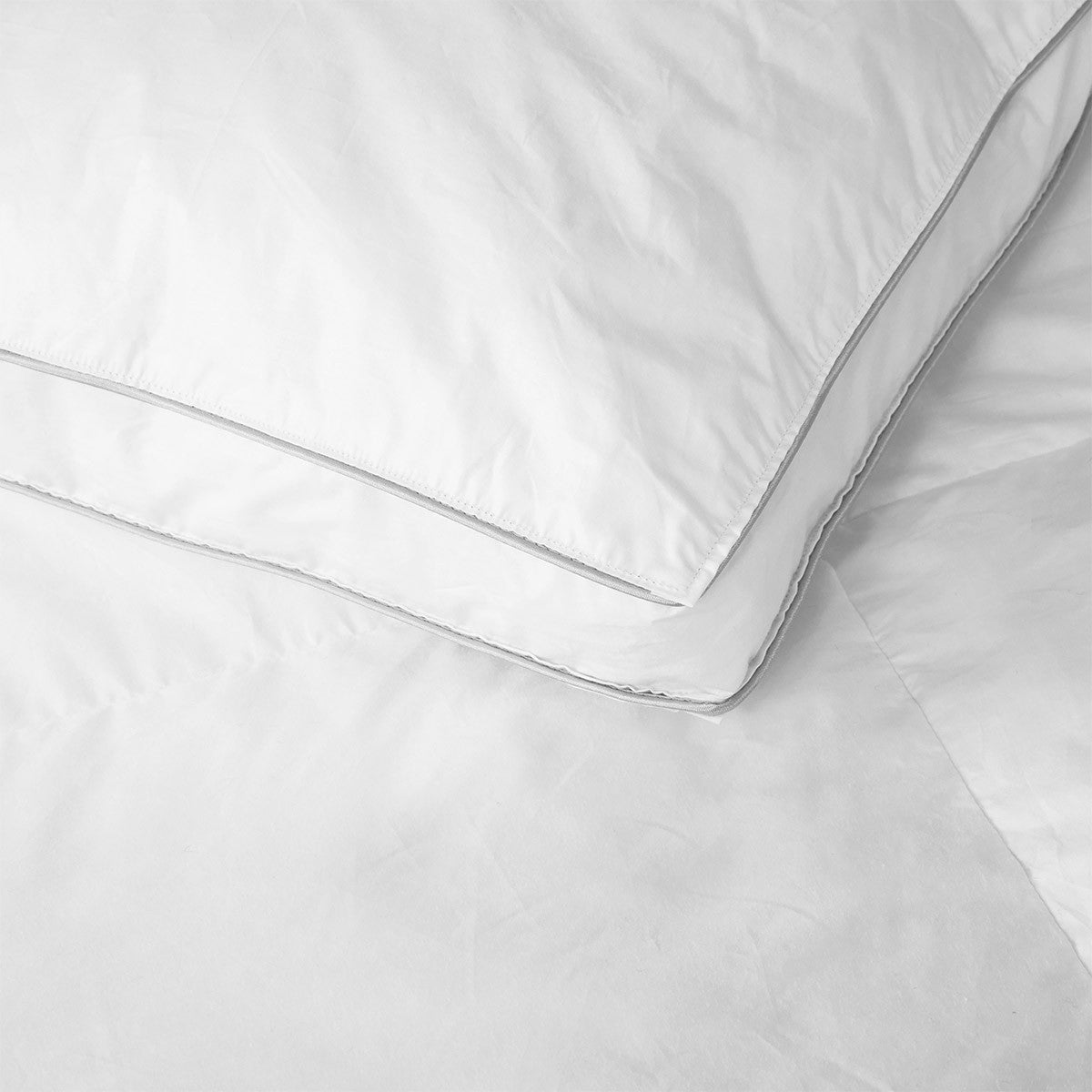Prestige Winter Comforter by Yves Delorme 2