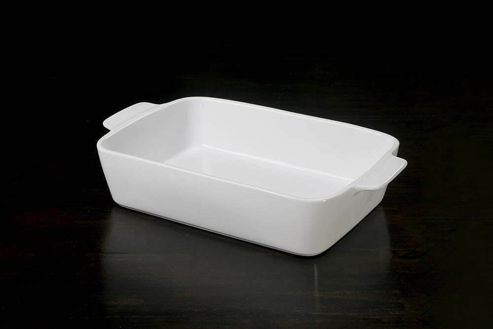 Rectangular Medium White 2QT Casserole Stoneware Roaster by Calaisio