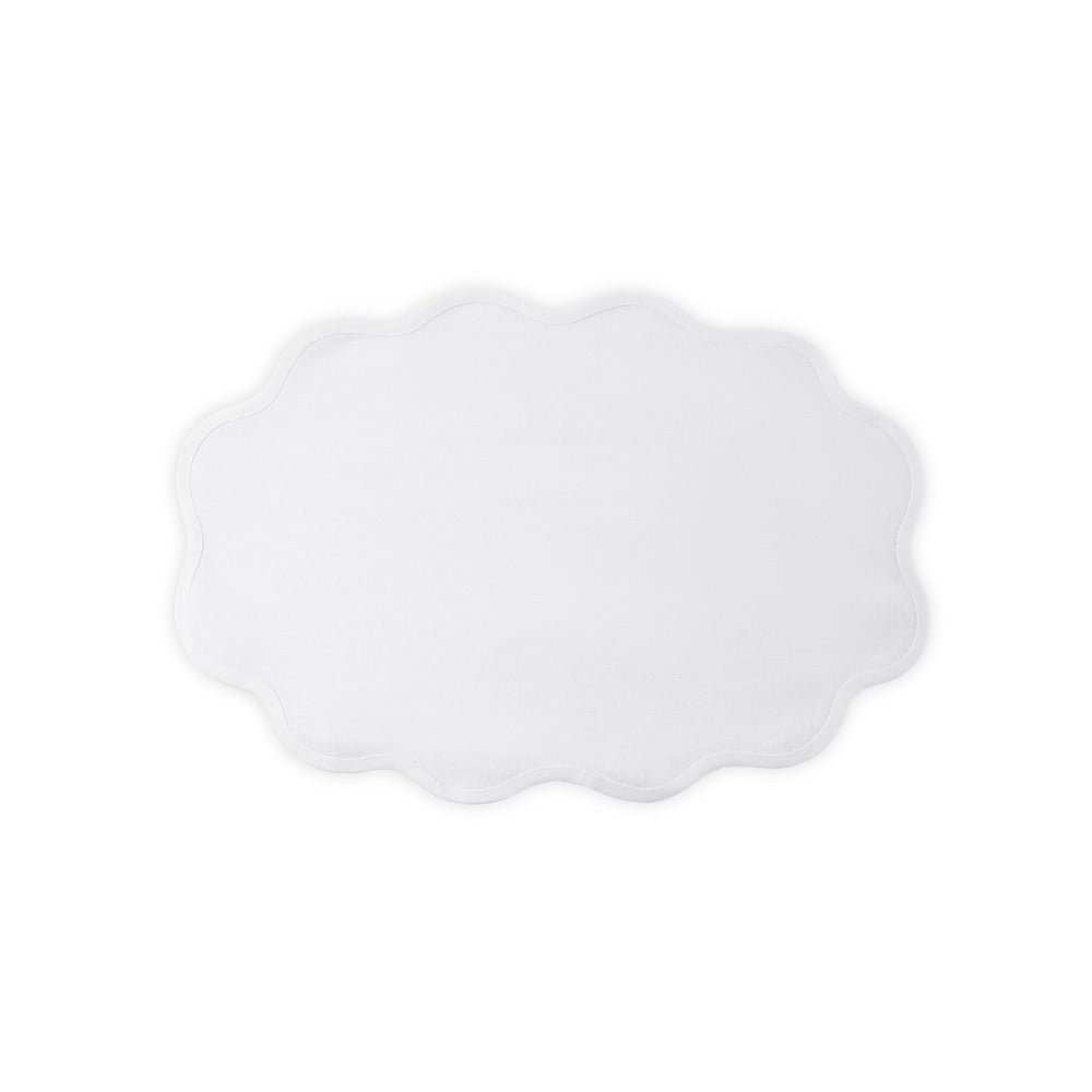 Scallop Edge Placemat set of 4 White & White Oval