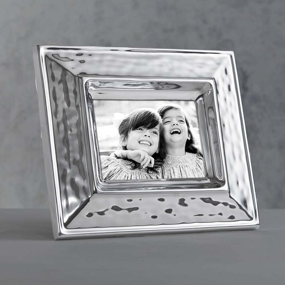 Soho Plain 5" x 7" Frame by Beatriz Ball