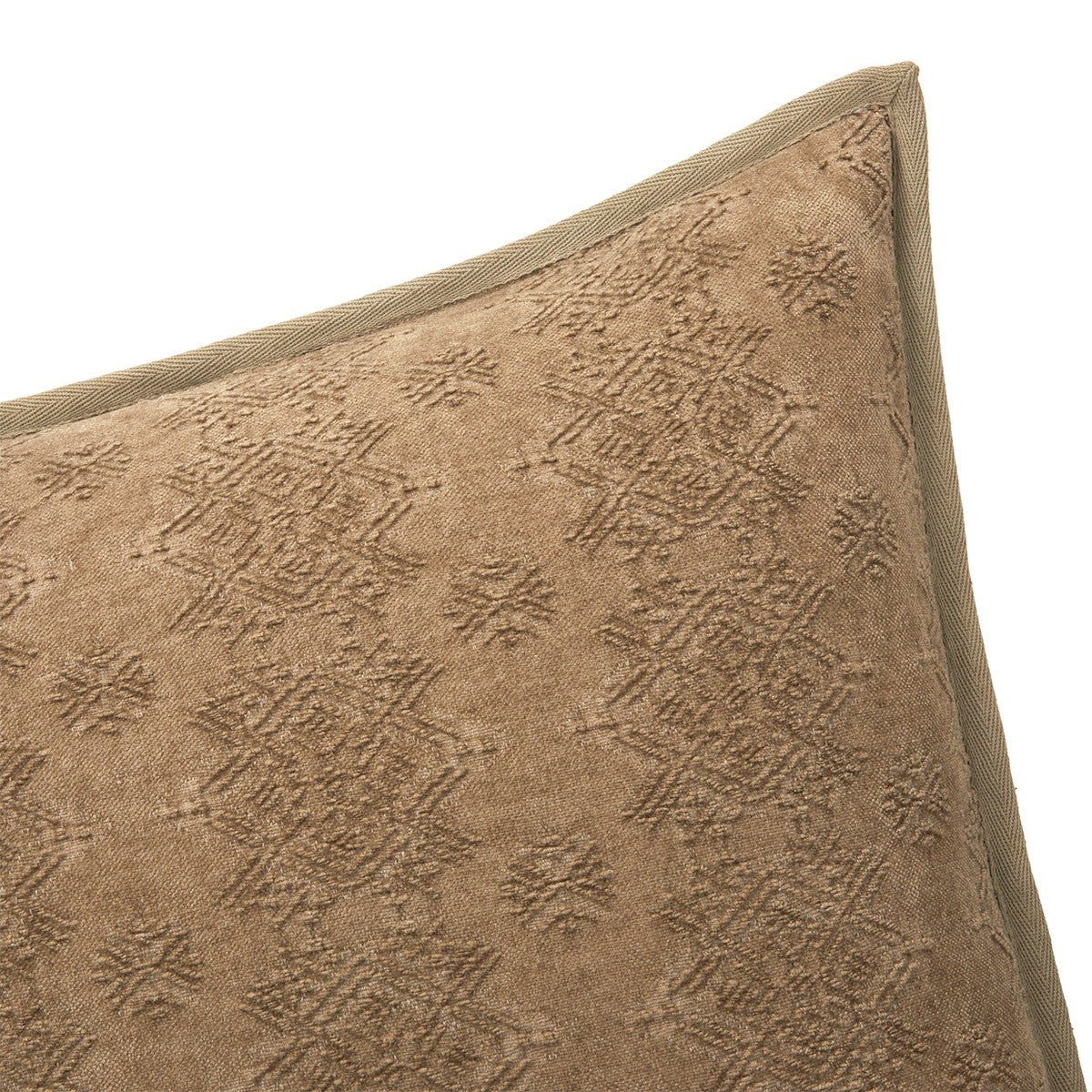 Syracuse Decorative Pillow by Yves Delorme 14