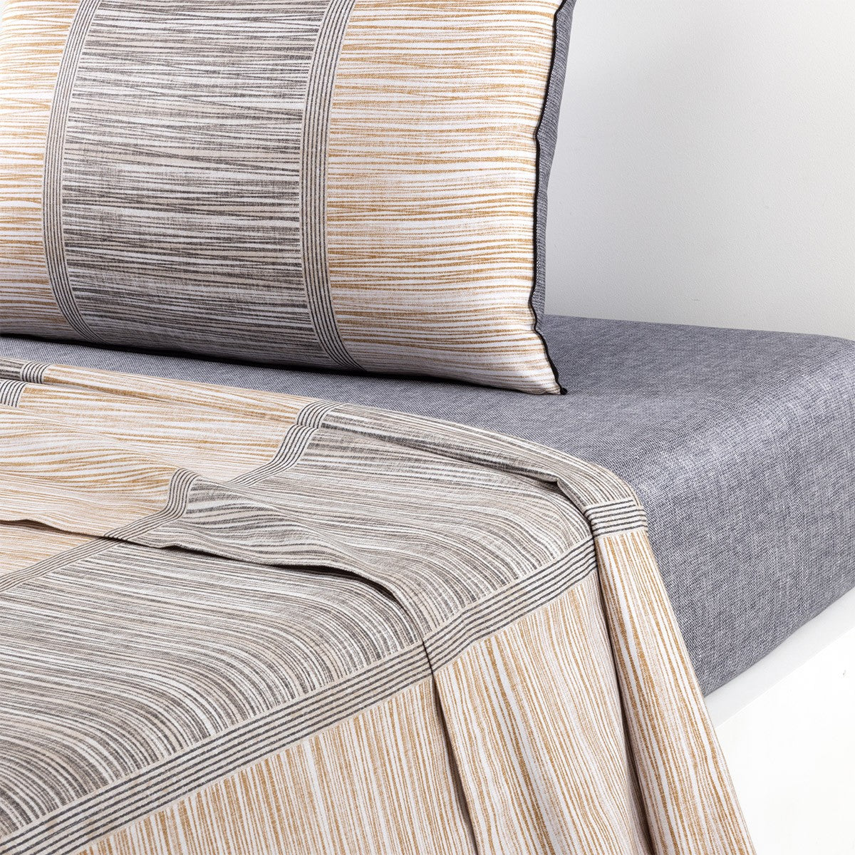 Taman Bed Collections by Yves Delorme 7